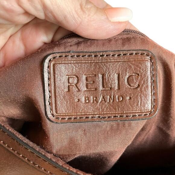 Relic Shoulder Bag Brown Roomy Inside Zippered Pocket - Picture 4 of 6